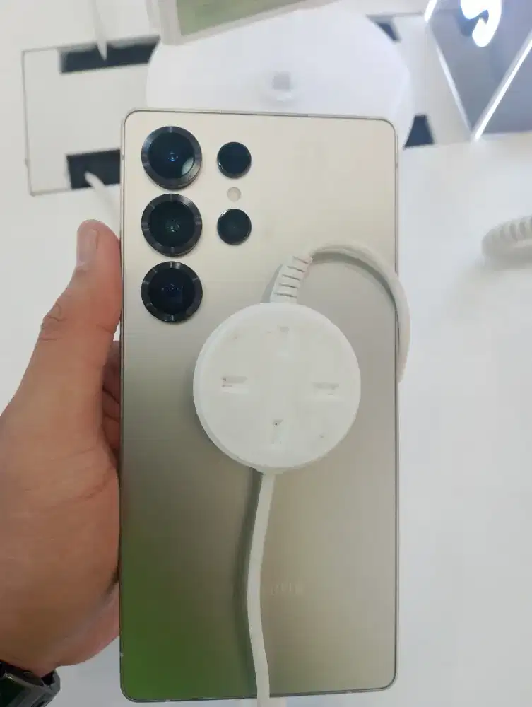 SAMSUNG GALAXY S25 ULTRA