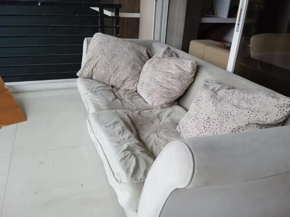 Jual cepat Sofa ruang tamu obral murah mau pindahan