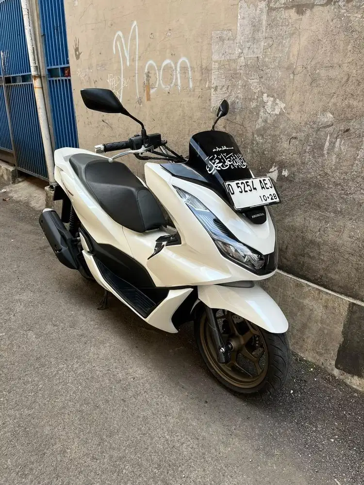 Honda pcx abs tahun 2023