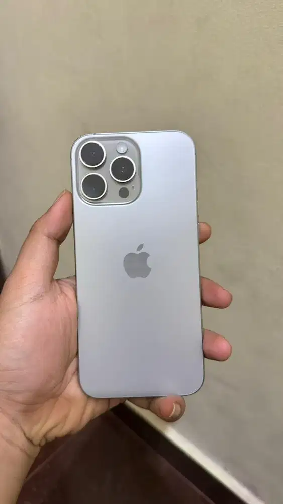 iPhone 16 Pro Max Natural Titanium Resmi