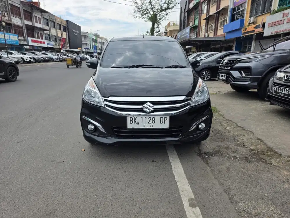 Suzuki ertiga GX manual 2017 hitam