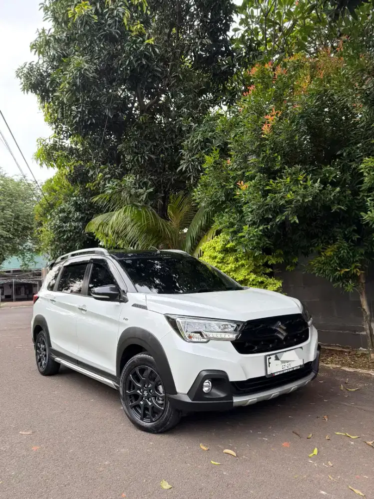 18RbODO-SUZUKI XL-7 ALPHA HYBRID  AT 2024