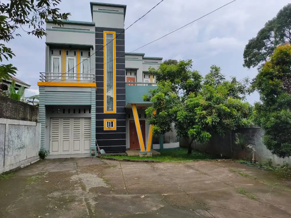 Jual rumah 4 KT - 4 KM cocok dijadikan villa
