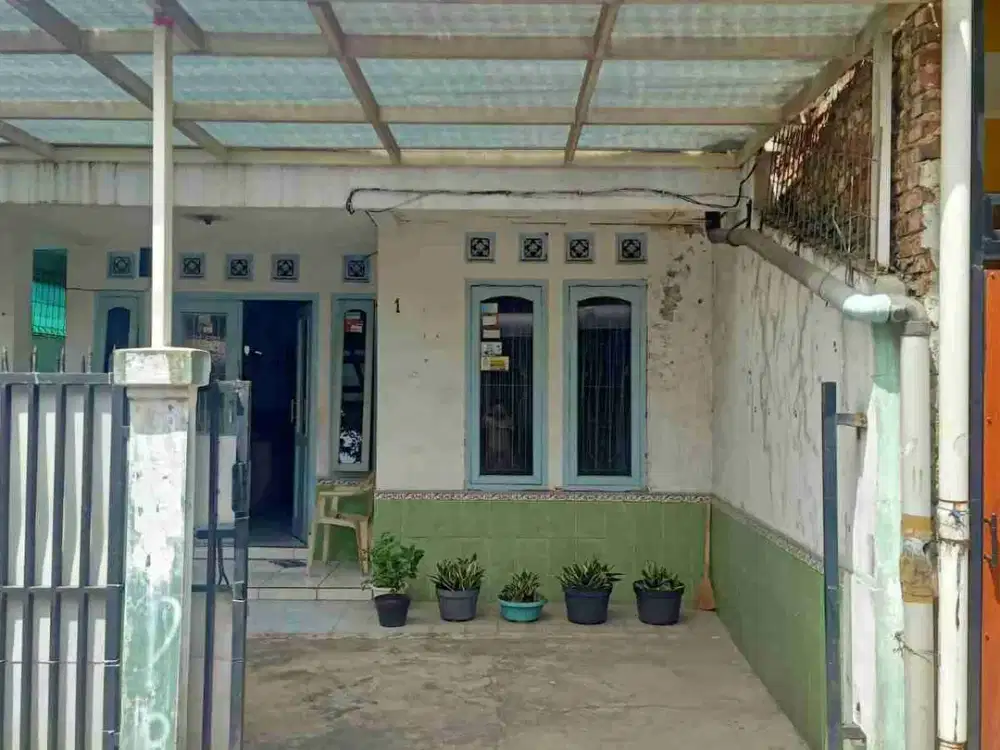 Rumah murah klasik terawat siap hini di tengah kota bandung
