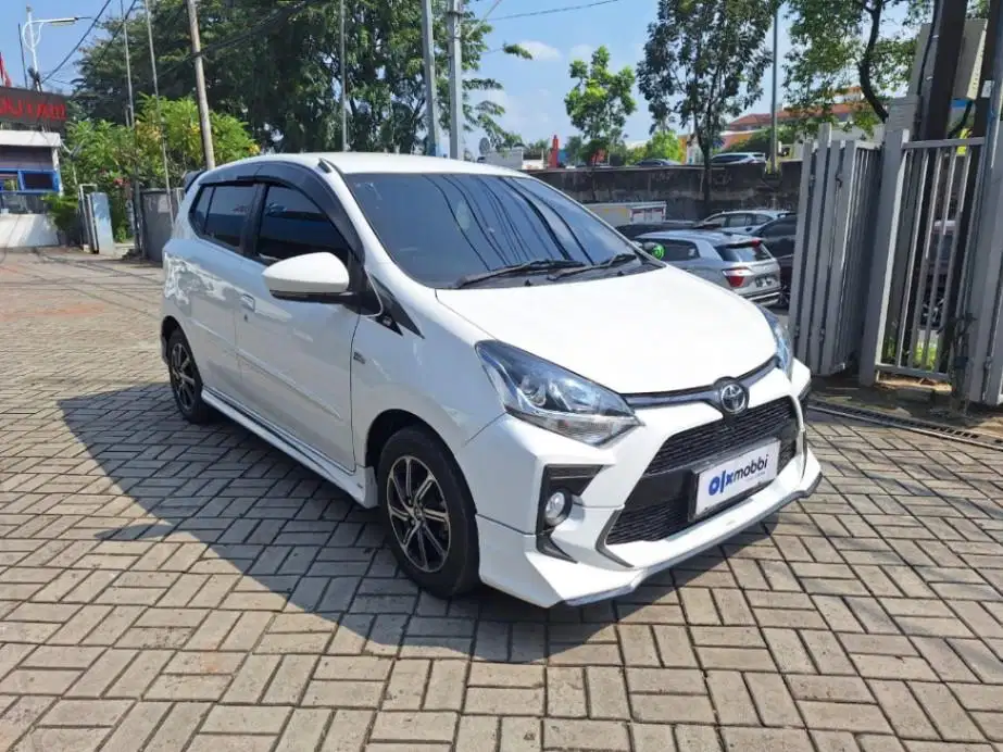 LOW DP Toyota Agya 1.2 GR Sport Bensin-AT 2022 EZH