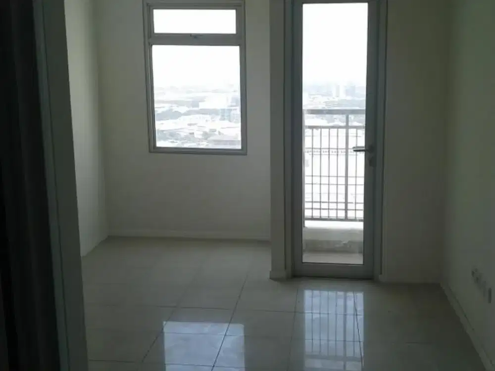 disewa apartemen green lake sunter,studio unfurnished,ada AC 1,harga sewa 11 jt utk 6 bulan