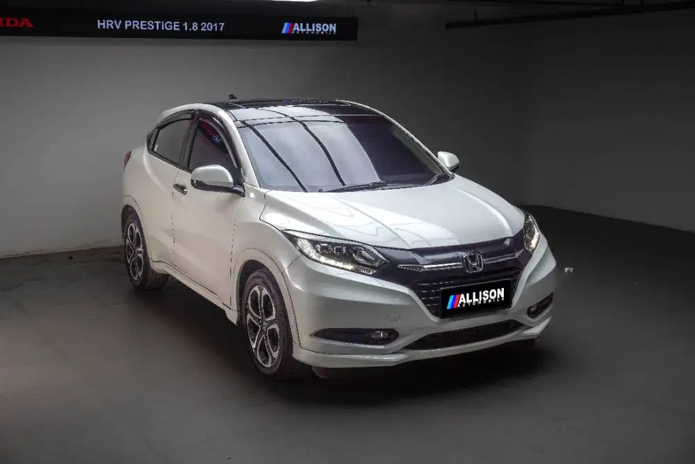 [ TDP 29,9Jt!!! ] Honda HRV 1.8 Prestige AT 2017 Panoramic Sunroof