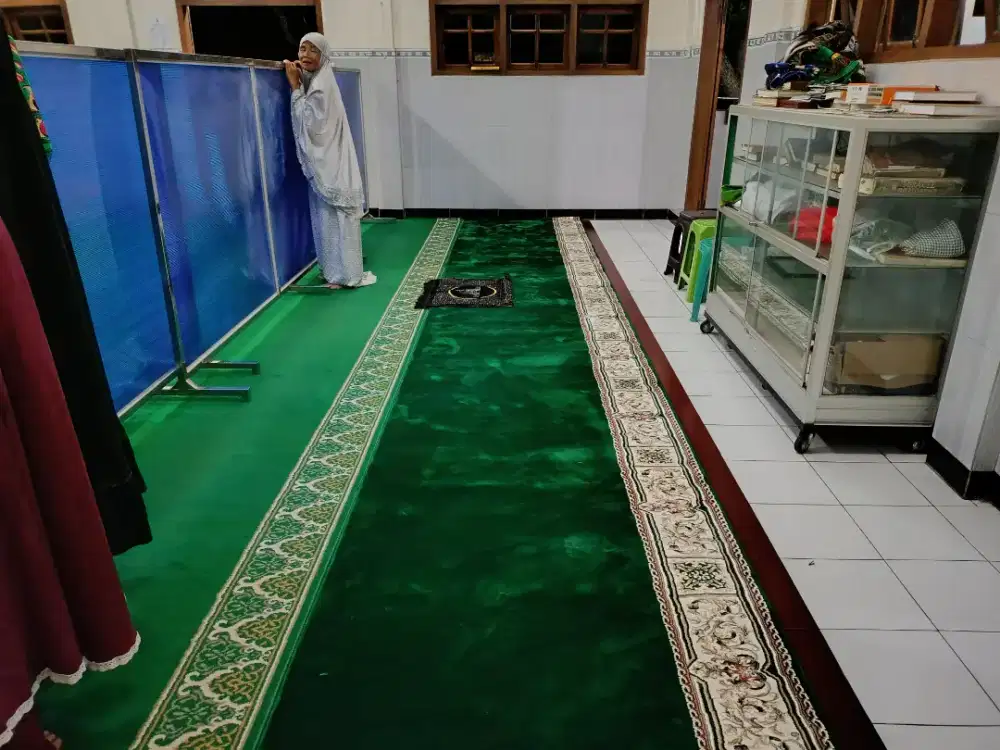 Tersedia Karpet sajadah Masjid import pembelian menyesuaikan kebutuhan