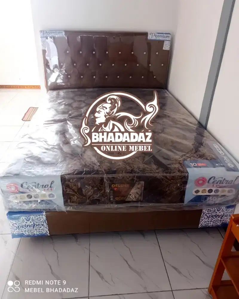 1 Set Ranjang Central Deluxe