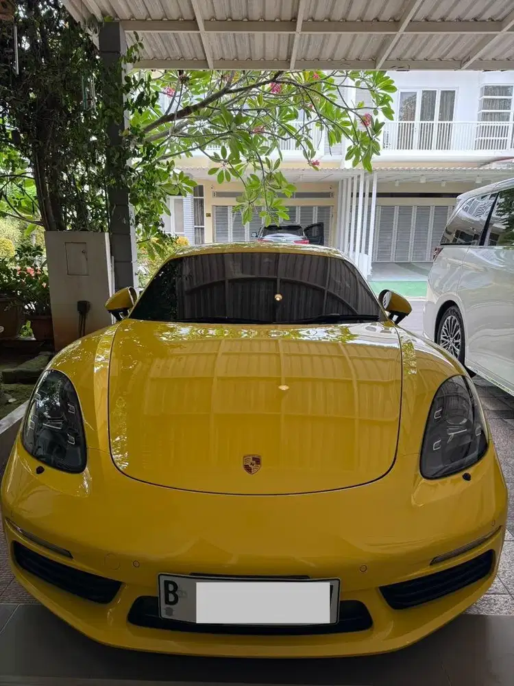 porsche cayman 718 2019