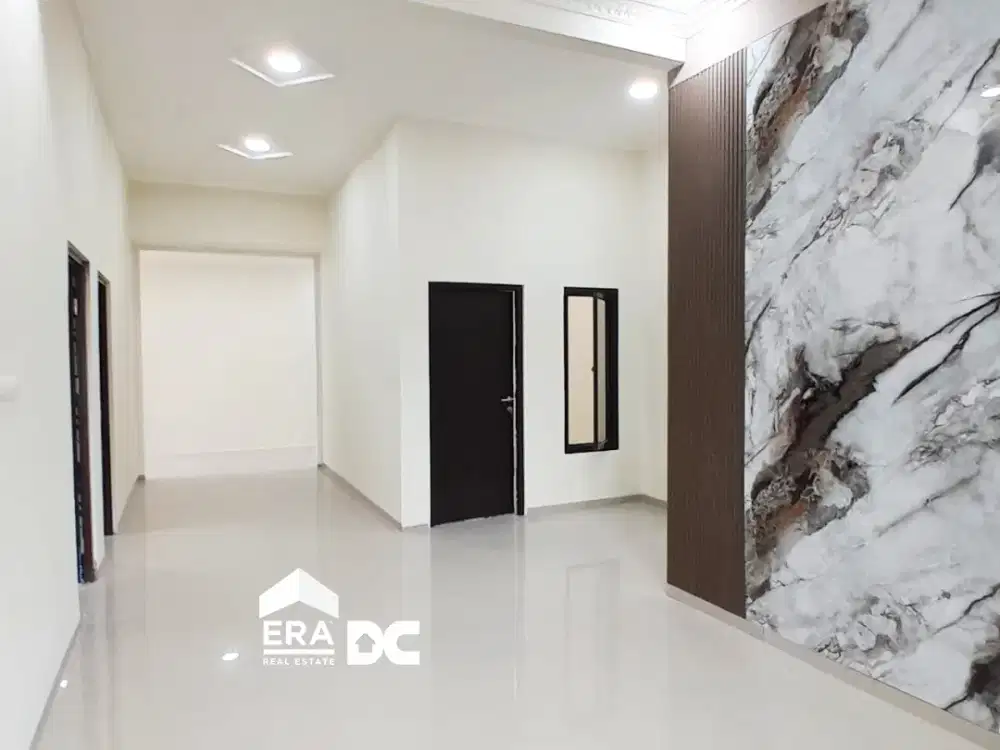 DIJUAL Rumah Mewah Tengah Kota Harga Murah di Banowati Semarang Utara