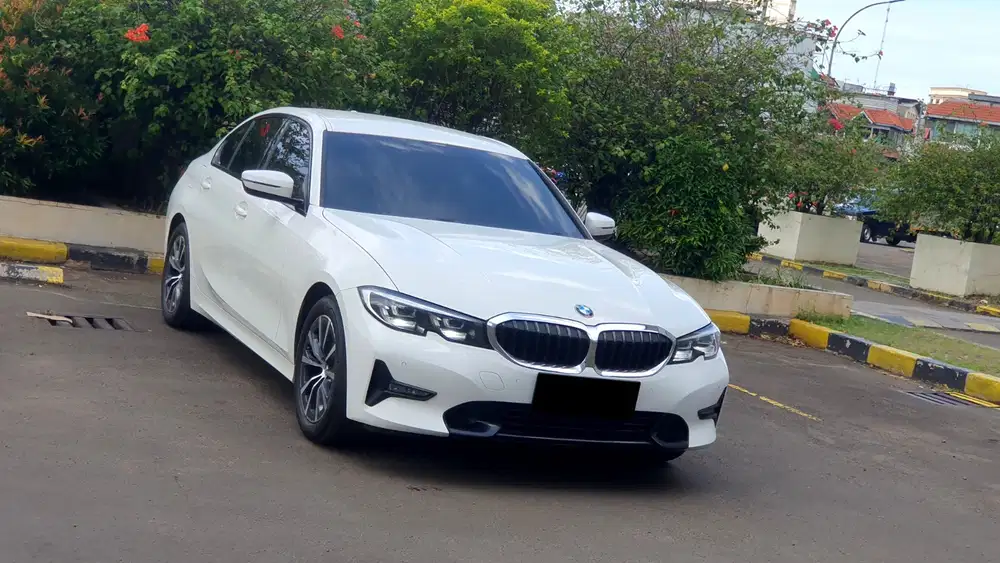[ GARANSI 5TH ] BMW 320i 320 i G20 White on Black 2022/2023