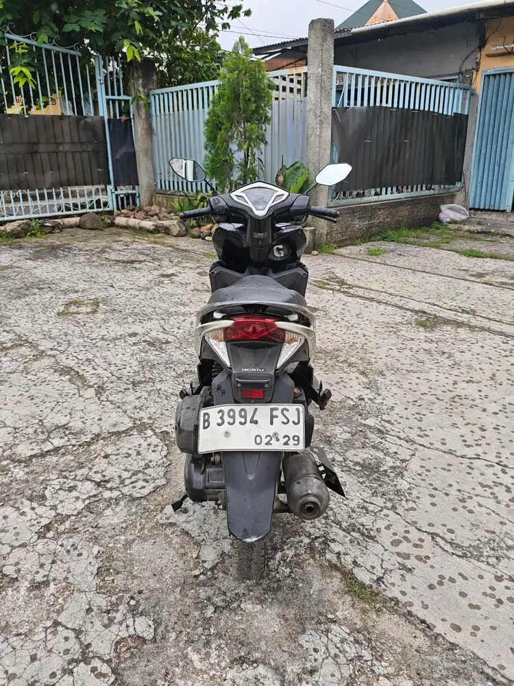 •JUAL Vario KZR 125cc 2014 lengkap Surat