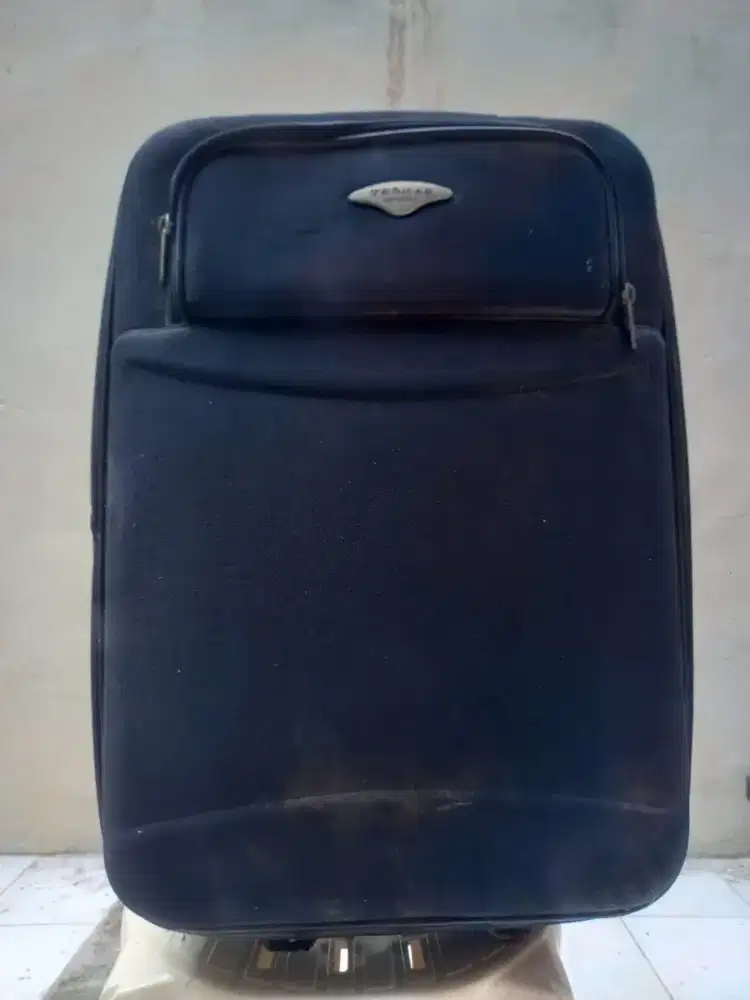 Koper besar Thomas Mendoza