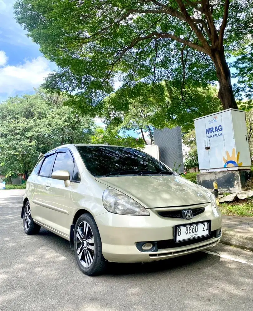 Honda Jazz IDSI 2004 Super Istimewa Mulus