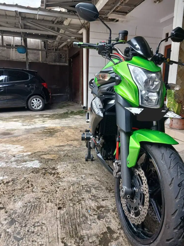 DI JUAL KAWASAKI ER6 N  650 cc .SIAP GASSSS