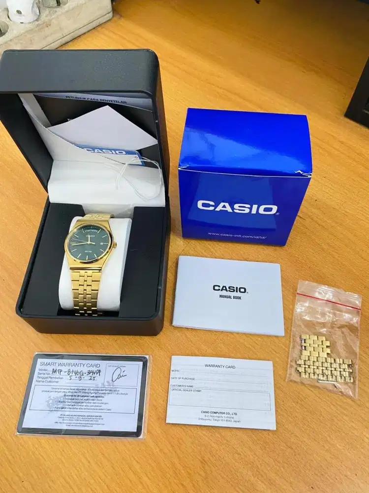 Jam Casio MTP B-146G green dial