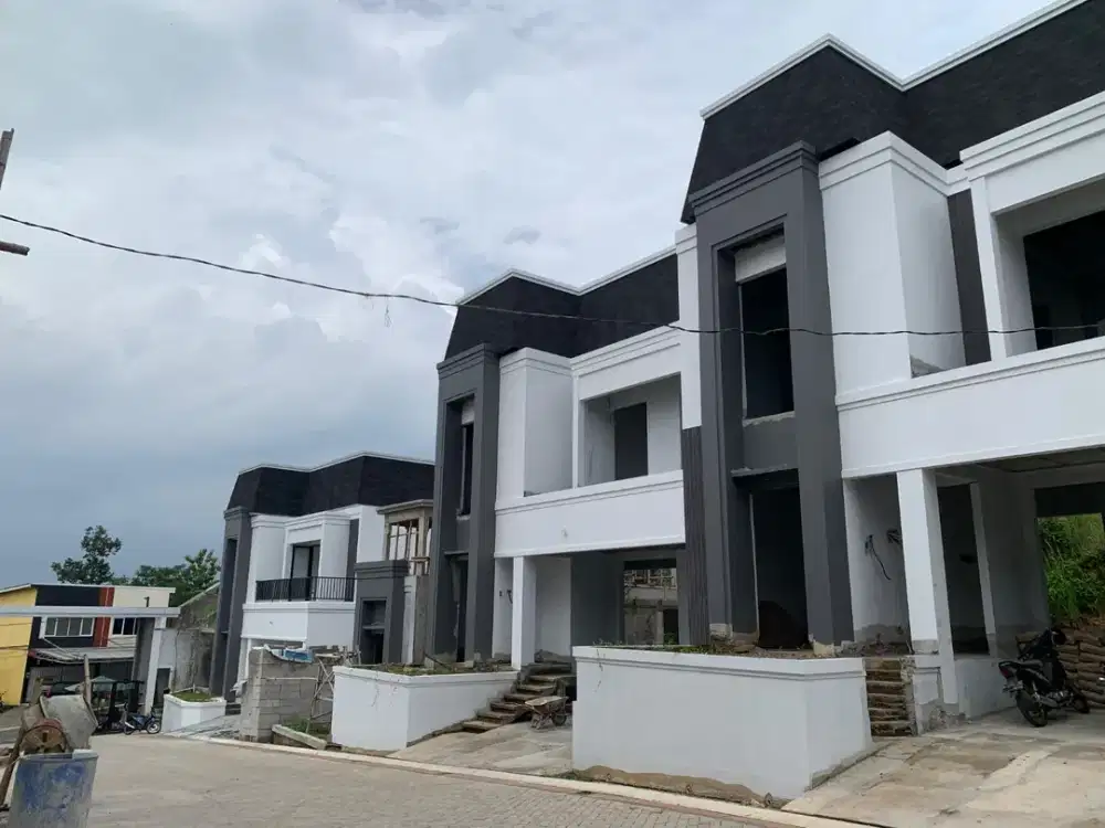 CLUSTER MEWAH ATTIC ROOM GUNUNGPATI THE COSMO PARADISE AMERICAN CLASSIC 2 LANTAI