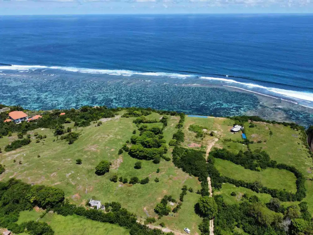 tanah loss tebing pantai Pandawa Kuta selatan bali