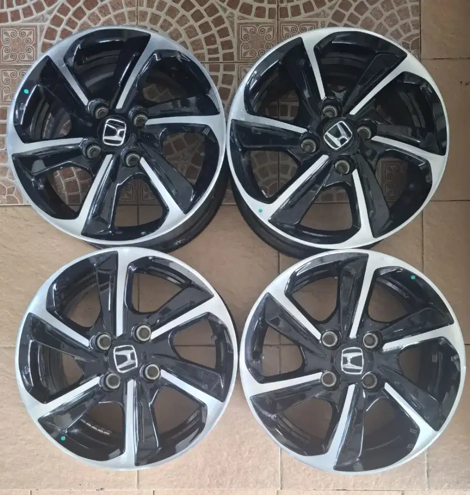 Velg Brio E 2023 like new ORI