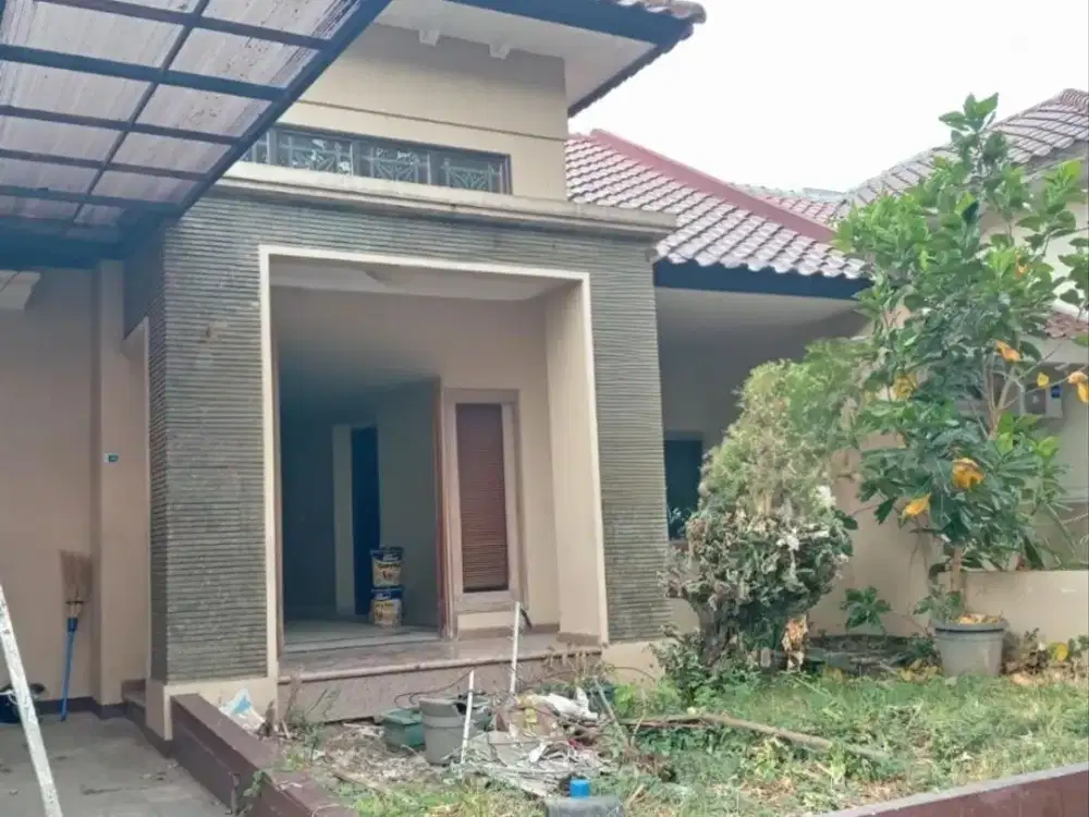 Dijual Rumah South Emerald Strategis Siap Huni