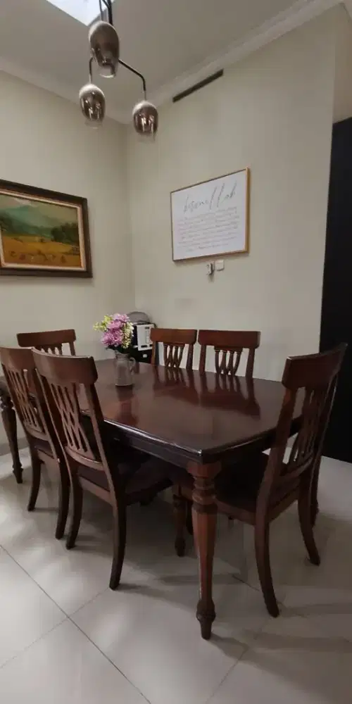 Meja makan 6 kursi, ex Informa, merk Ashley