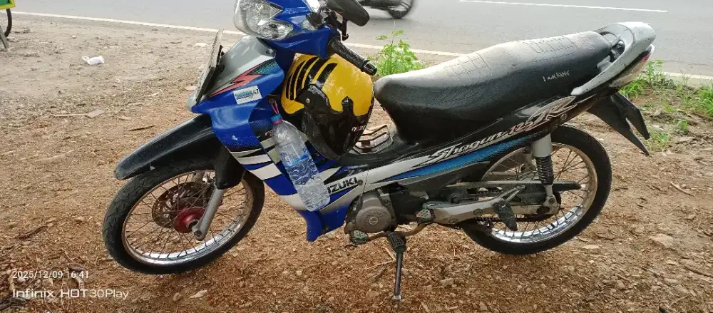 Jual aja motor Suzuki Shogun R 125cc surat lengkap pajak hidup kok