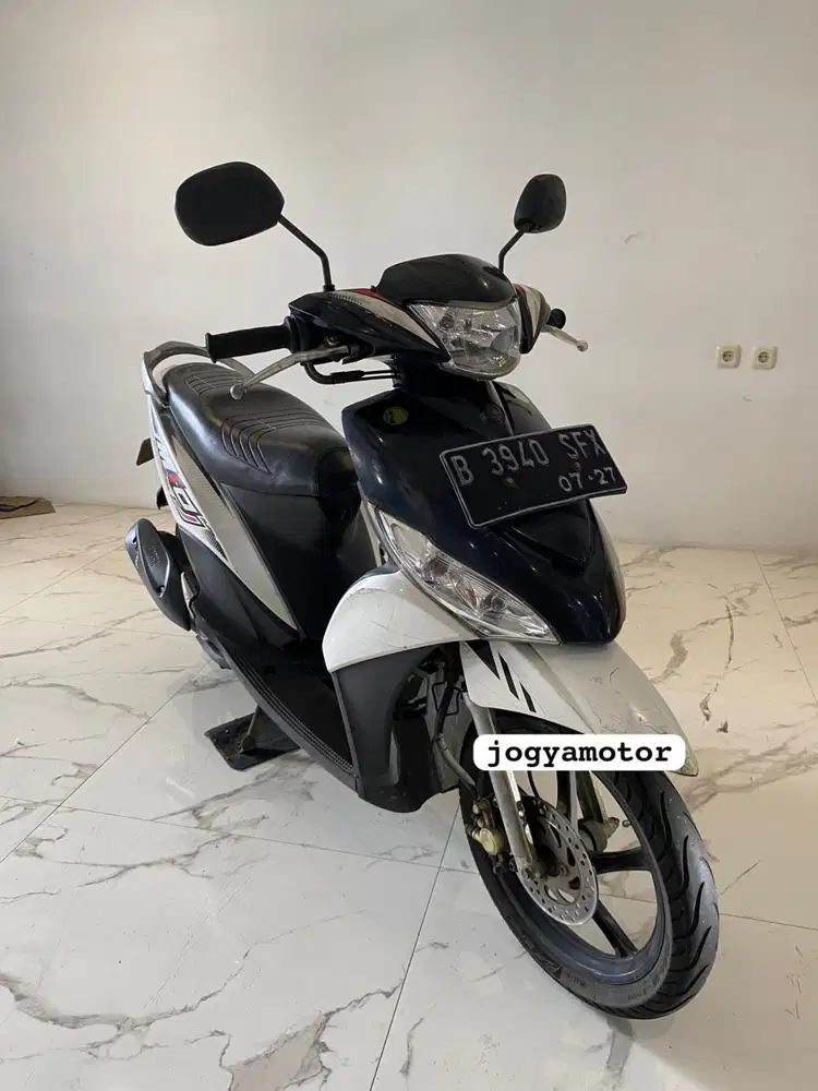 (B) yamaha mio j tahun 2012