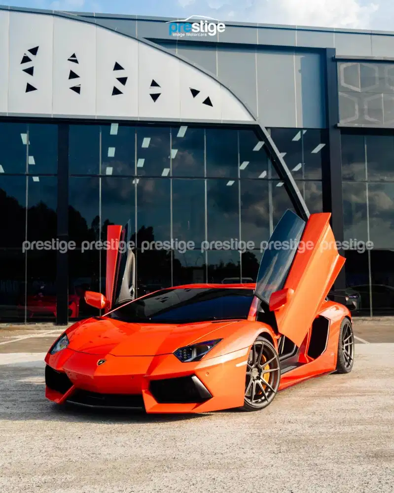 Lamborghini Aventador LP700-4 Arancio Argos on Nero 2012