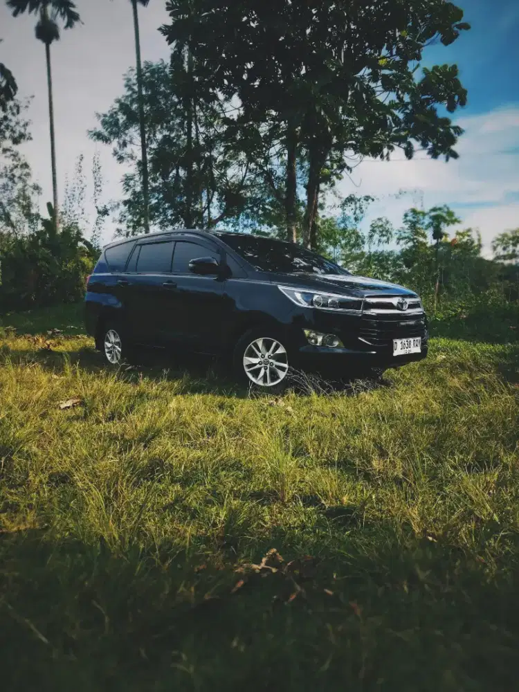 Innova Reborn V 2.4 AT 2019