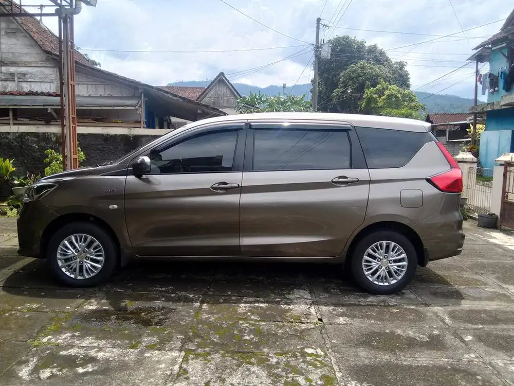 Suzuki Ertiga GL AT 2018