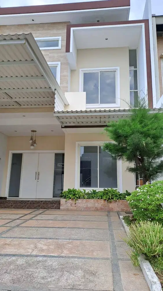 Dijual Rumah  2 Lantai Siap Huni Pakuwon city Surabaya