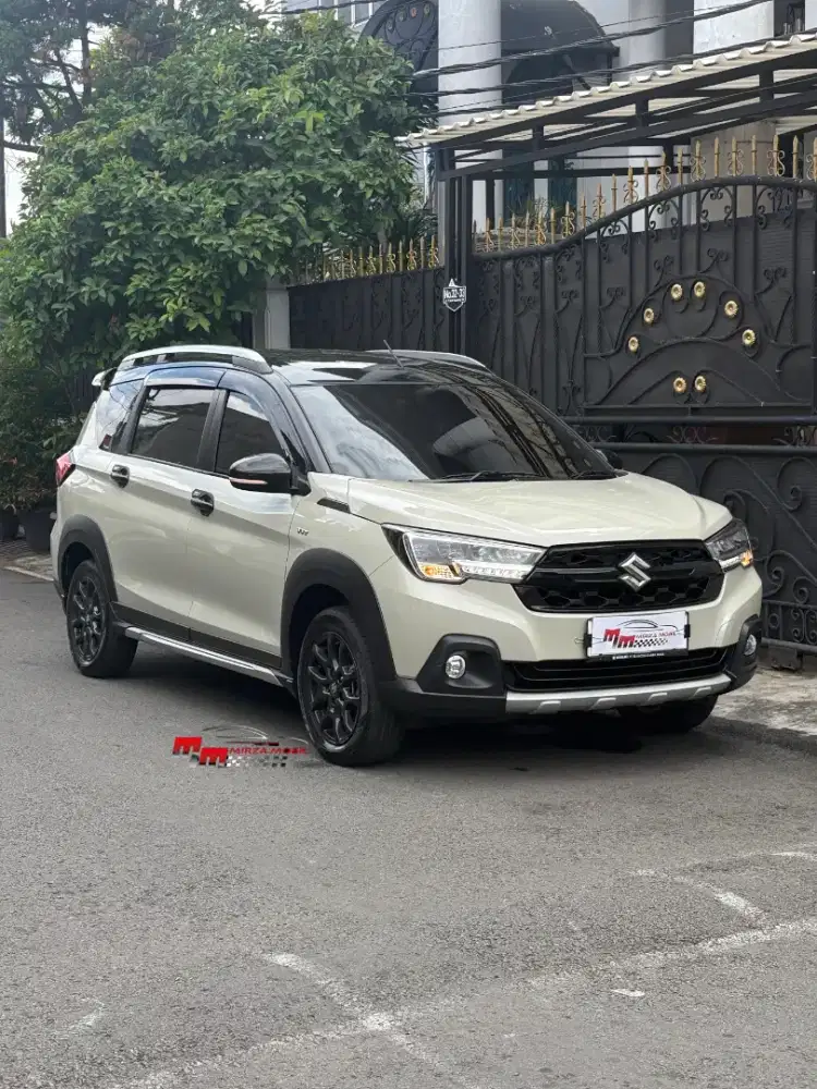 XL-7 Alpha Hybrid 1.5 AT 2023 Coklat Muda