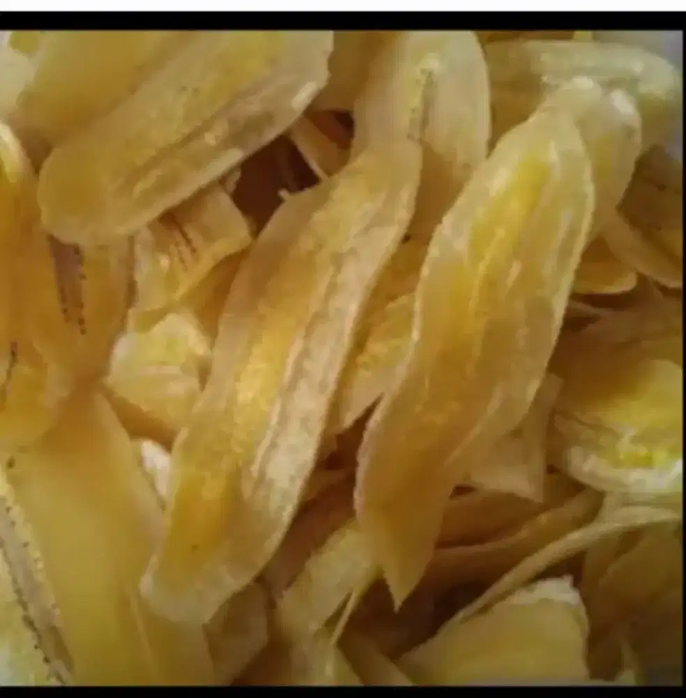 Jual  macam- macam camilan kripik.