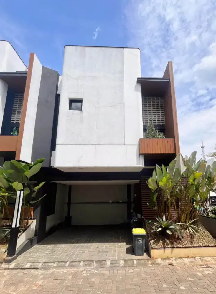 DIJUAL CEPAT! Rumah Full Interior & Smart Home Siap Huni