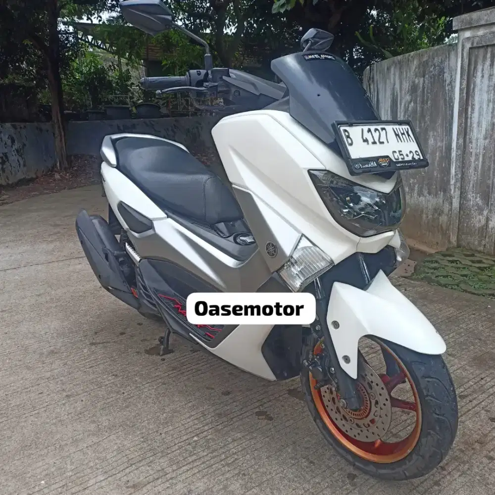 (B) Yamaha NMAX 155 tahun 2019