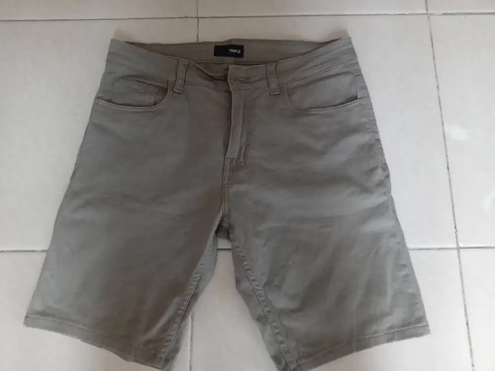 Celana Chino Pendek Slim ( Merk Triple)