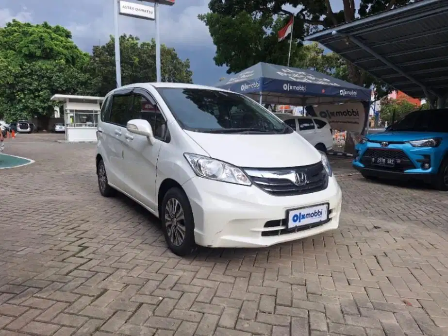 LOW DP Honda Freed 1.5 S Bensin-AT 2014 SIM