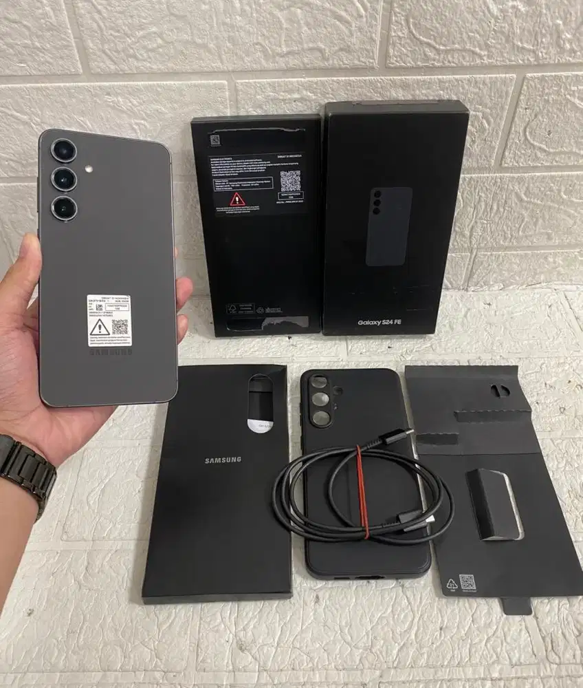 Samsung S24 FE 8/256