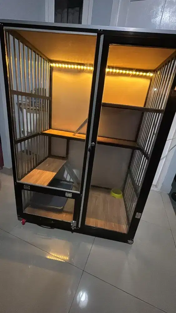 Kandang kucing aluminium besar