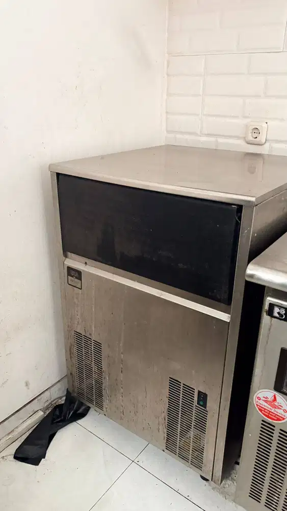 GEA FINGER ICE MESIN PEMBUAT ES BATU