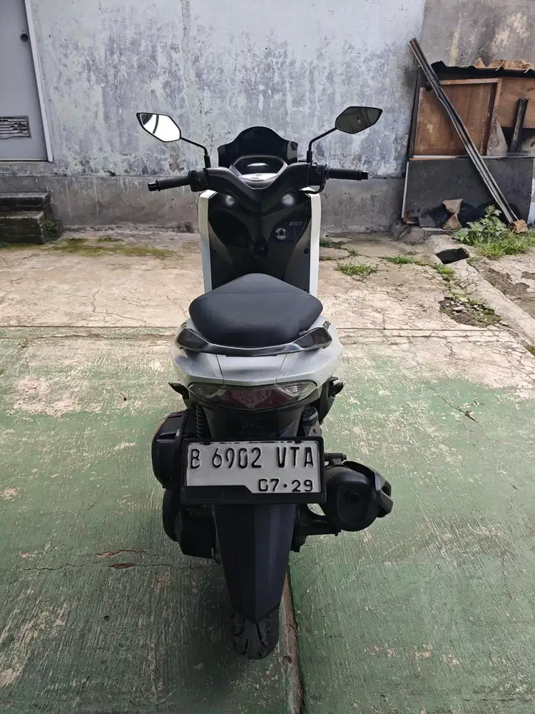 •JUAL Yamaha Lexi 2019 mesin Standar