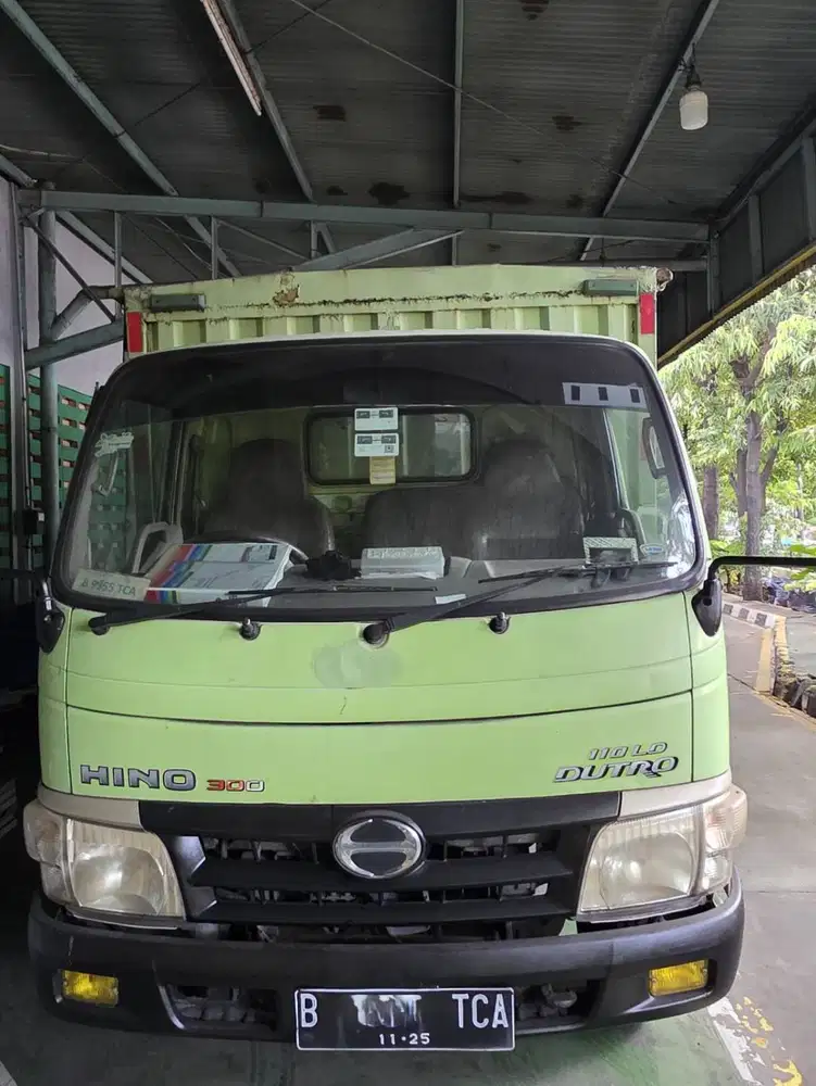 Hino Dutro 110 LD tahun 2010