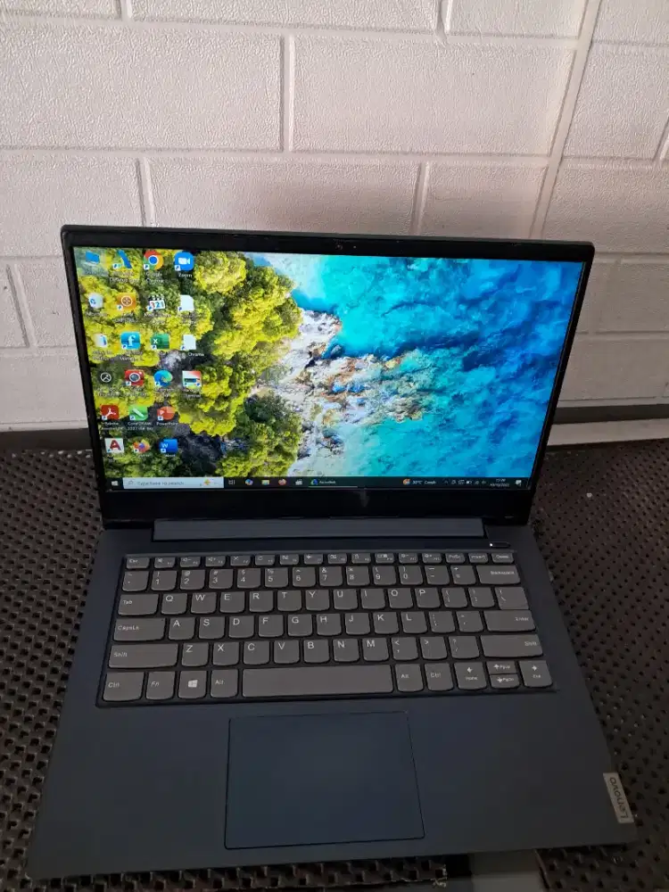 Dijual Laptop Lenovo Ideapad  S340-14API Black Bekas