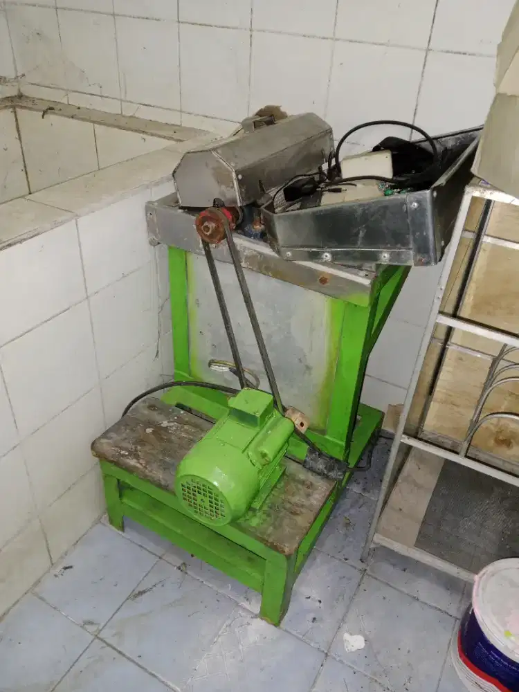 Mesin santan kelapa+parut kelapa/singkong