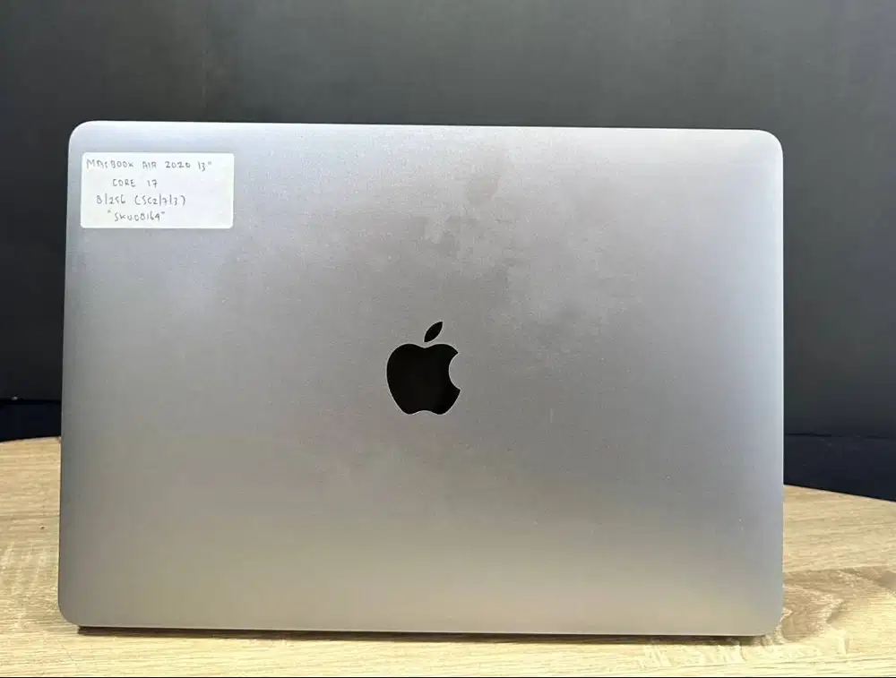 MacBook Air 2020 13inch Core i7 RAM 8GB//256GB Multitasking Lancar