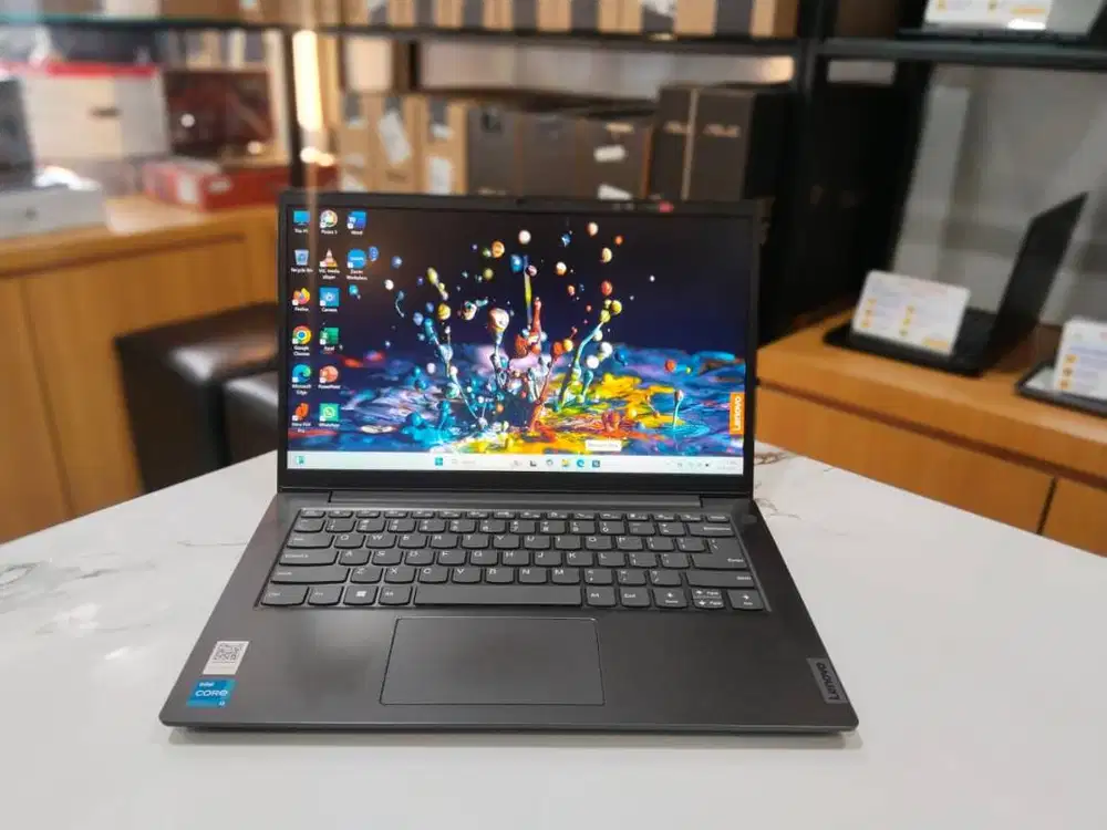 LENOVO V14 G3 CORE I3-1215U/RAM 8GB/SSD 256GB/14FHD/PEFORMA HIGH