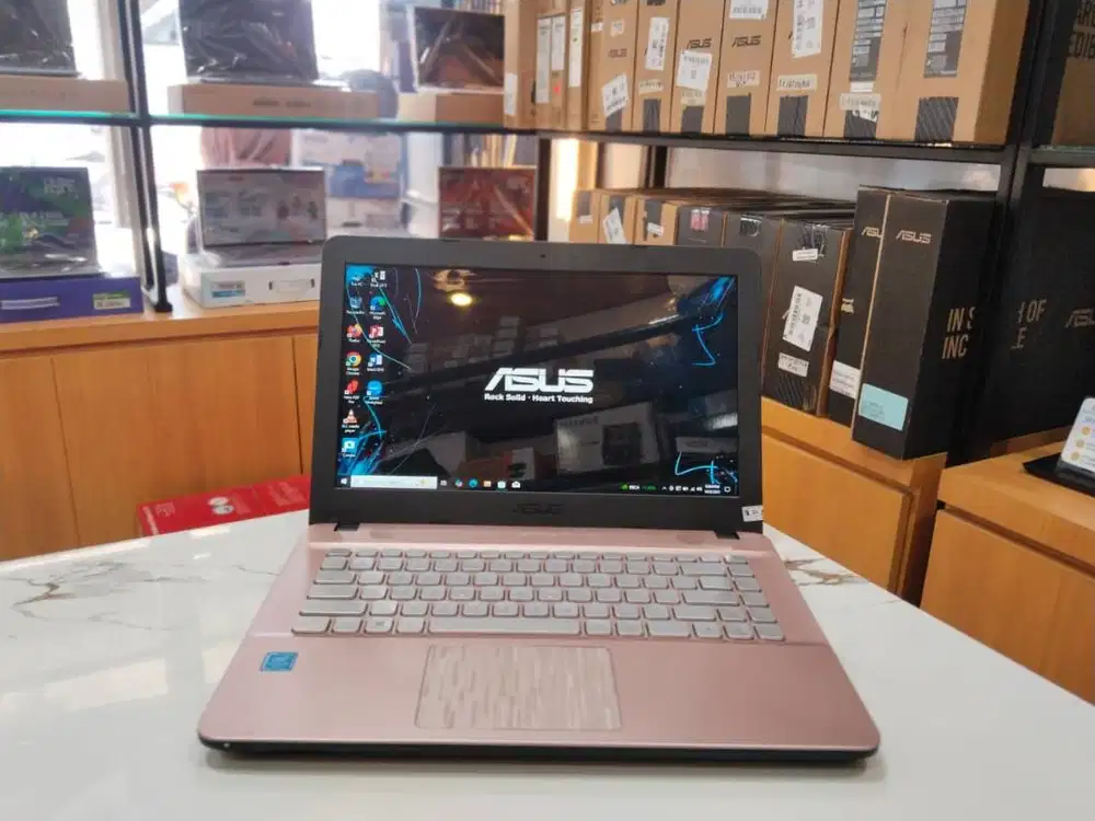 HARGA SPESIAL! ASUS X441M CELERON N4000/RAM4GB/SSD128GB/MULUS NO MINUS