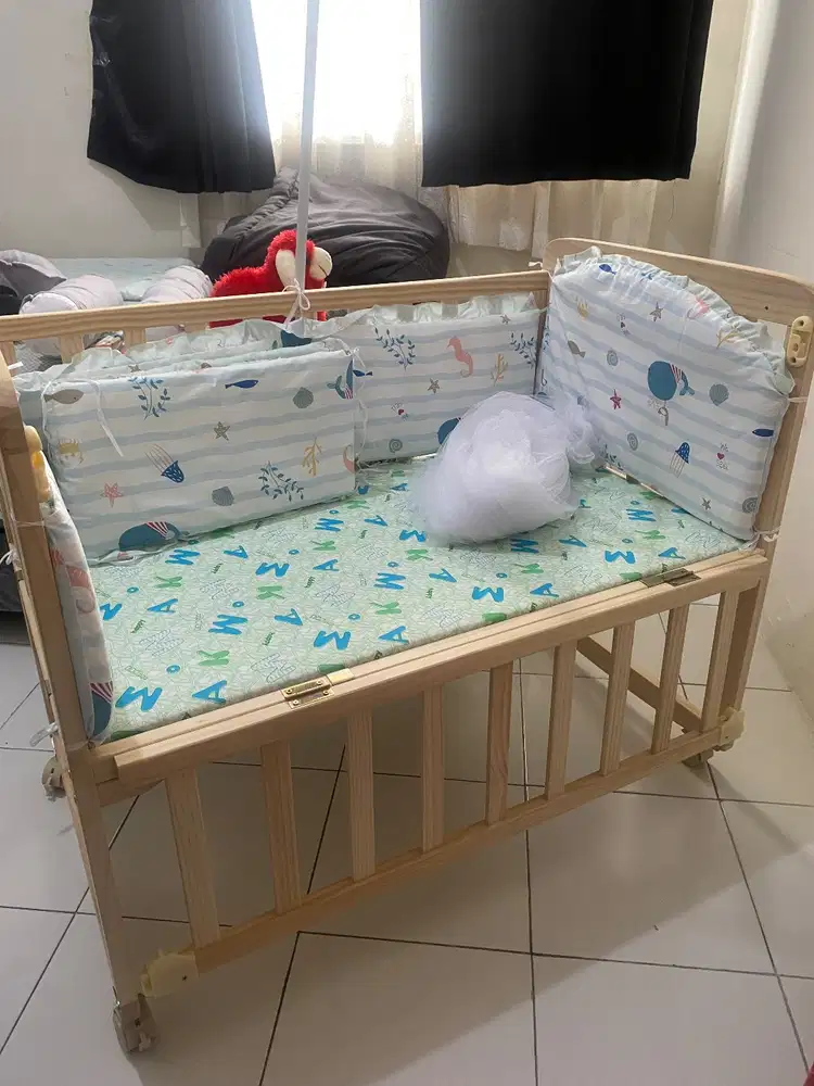 Keranjang tidur bayi