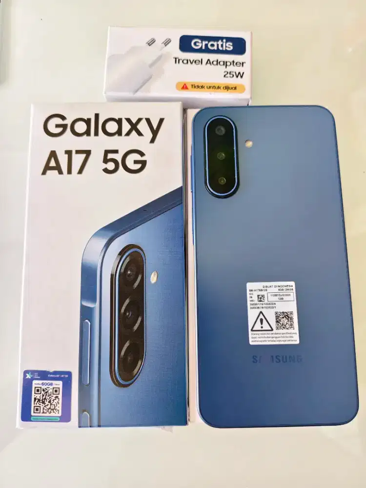 samsung a17 5g 8/256 like new